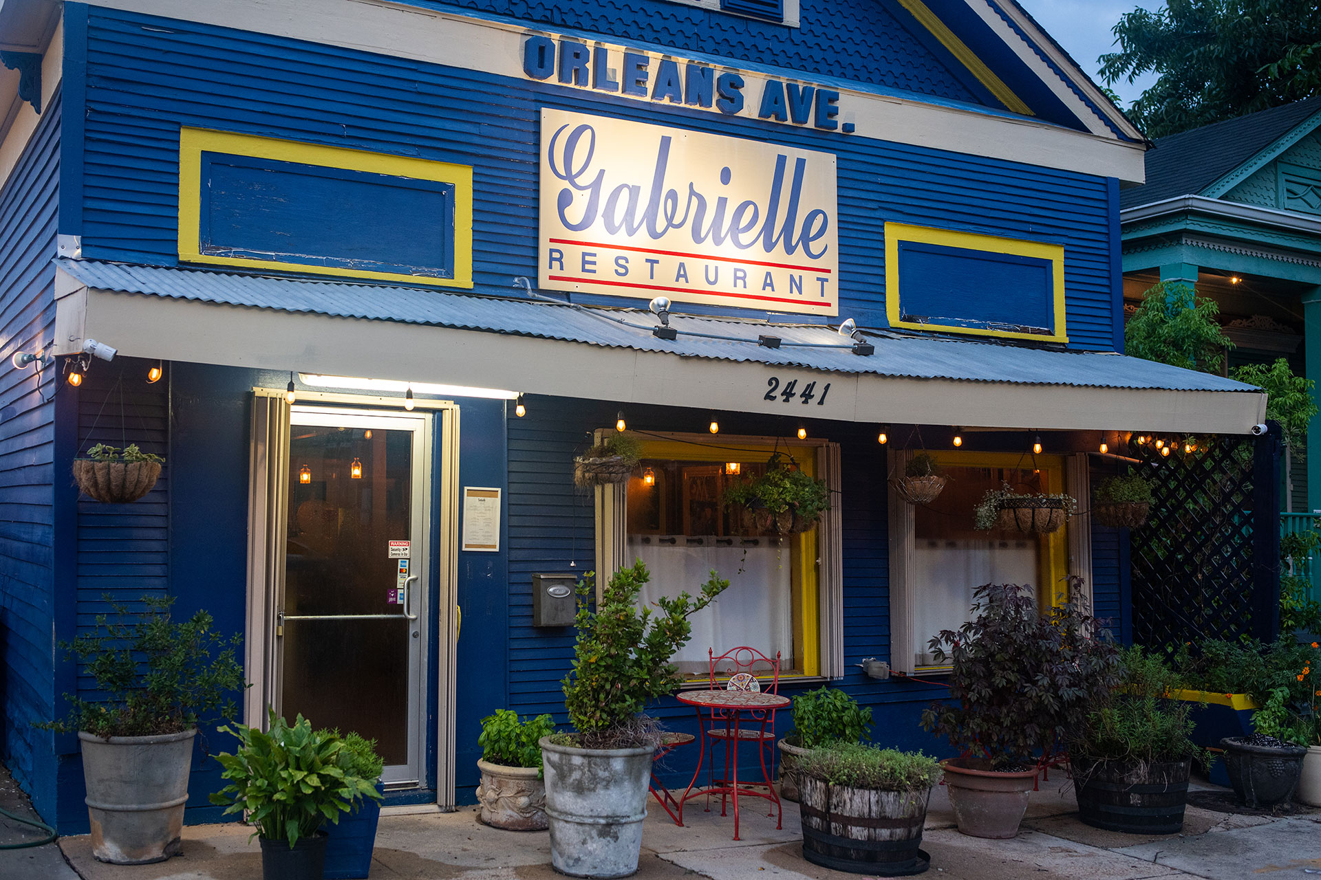 CONDENSED-Gabrielle-SIGN-OUTSIDE CONDENSED-Gabrielle-SIGN-OUTSIDE
