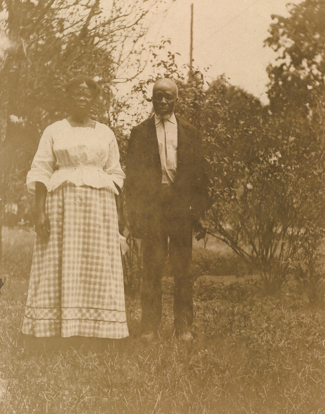 Cudjo Lewis and his wife Abache in Africatown (photograph courtesy of the Mobile Public Library)