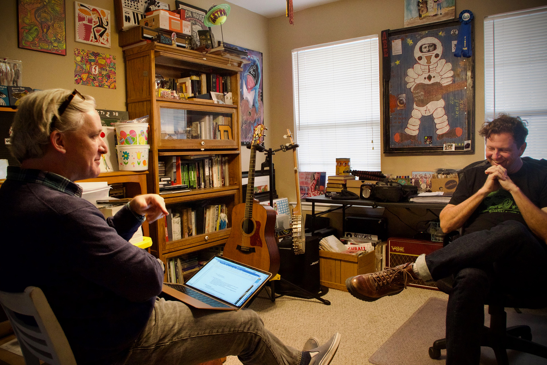 CONDENSED-tad-and-abe-2 Writer Tad Barlett and Abe Partridge in Abe's home outside Mobile (photograph by Eli Bartlett).