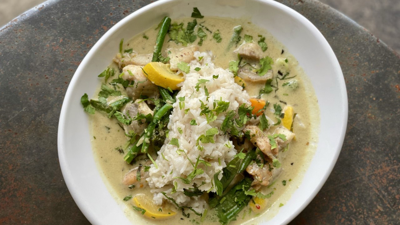 CONDENSED-vishwesh-dish-1 Catfish coconut curry with Missimati rice and summer vegetables at Snackbar in Oxford